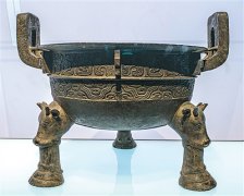 �ϲ�չ����Ԫ����ͭ����Ʒ