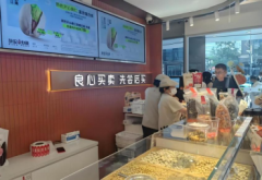 ��ʮ�ꡰ���ġ���Ʒ��  Ѧ��